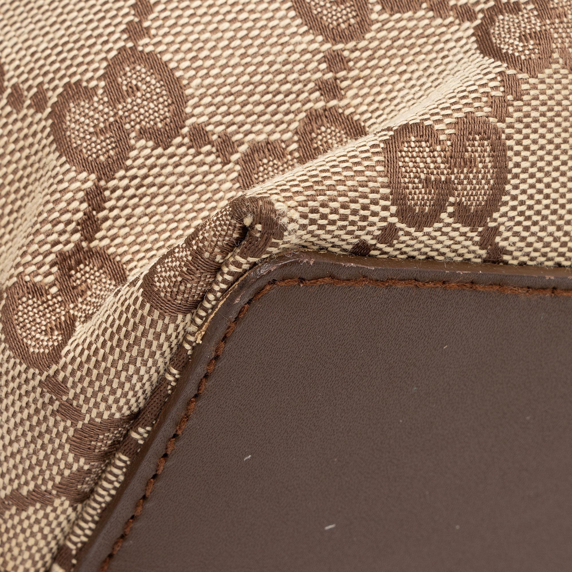 Gucci Vintage GG Canvas Bucket Large Tote (SHF-yDNneA)