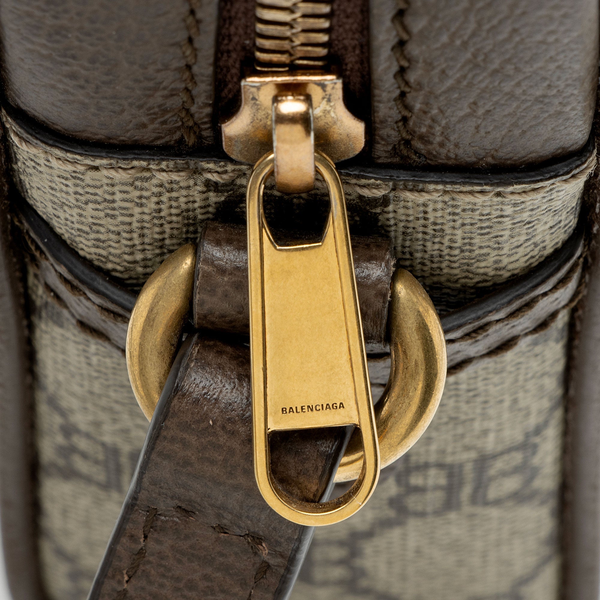 Gucci x Balenciaga BB Supreme The Hacker Project Mini Zip Messenger