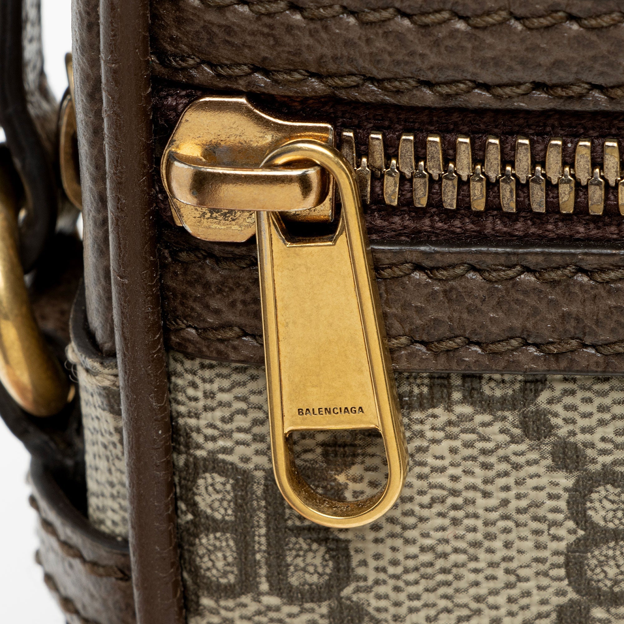 Gucci x Balenciaga BB Supreme The Hacker Project Mini Zip Messenger