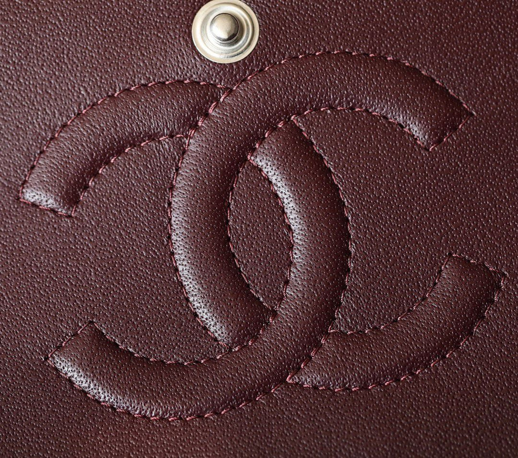 Chanel timeless classic Flap bag siLouis Vuittoner hardware