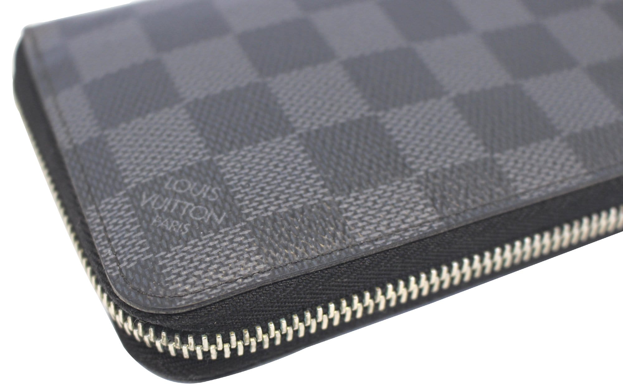 LOUIS VUITTON Damier Graphite Vertical Zippy Wallet
