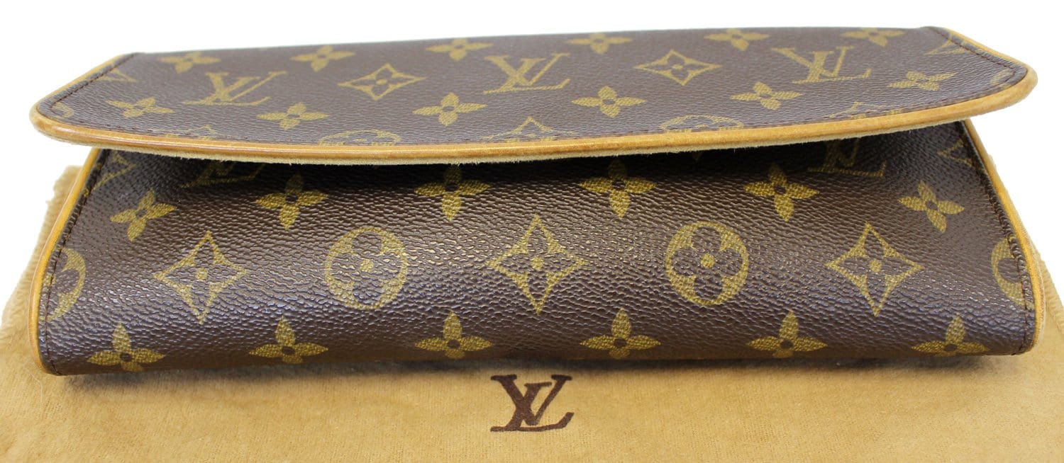 LOUIS VUITTON Monogram Canvas Pochette Twin GM Shoulder Bag