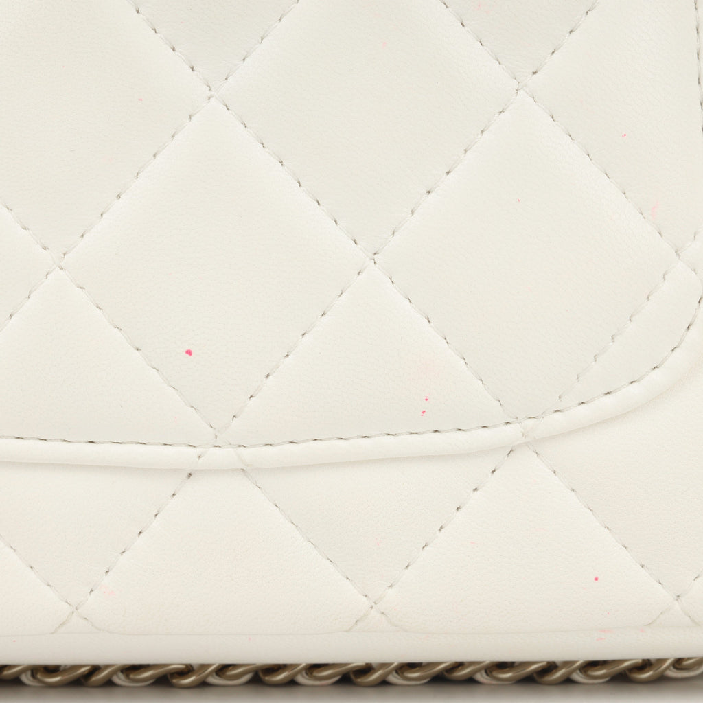 Pearl Logo Chain Around Flap