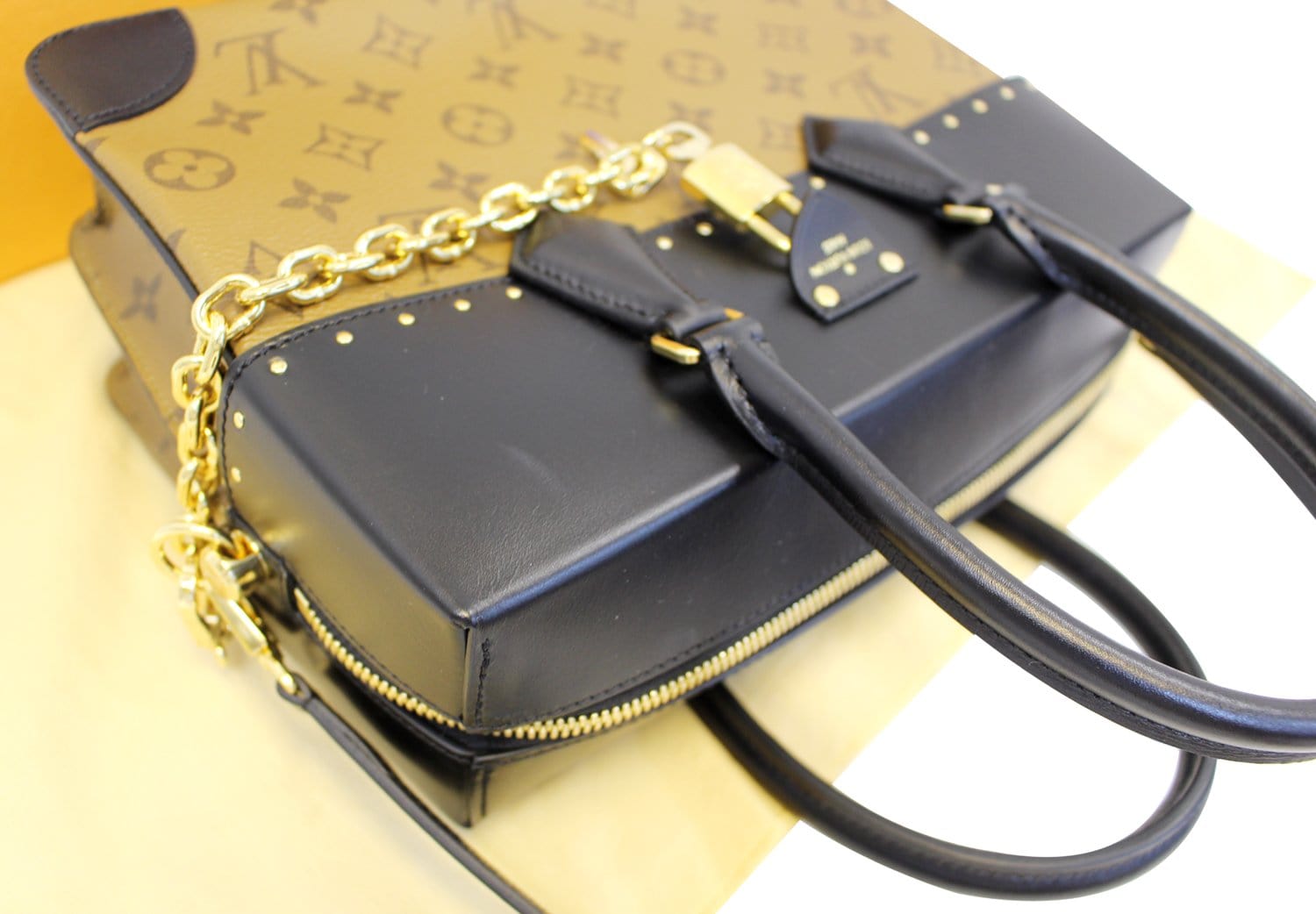 LOUIS VUITTON Reverse Monogram City Malle MM Shoulder Handbag