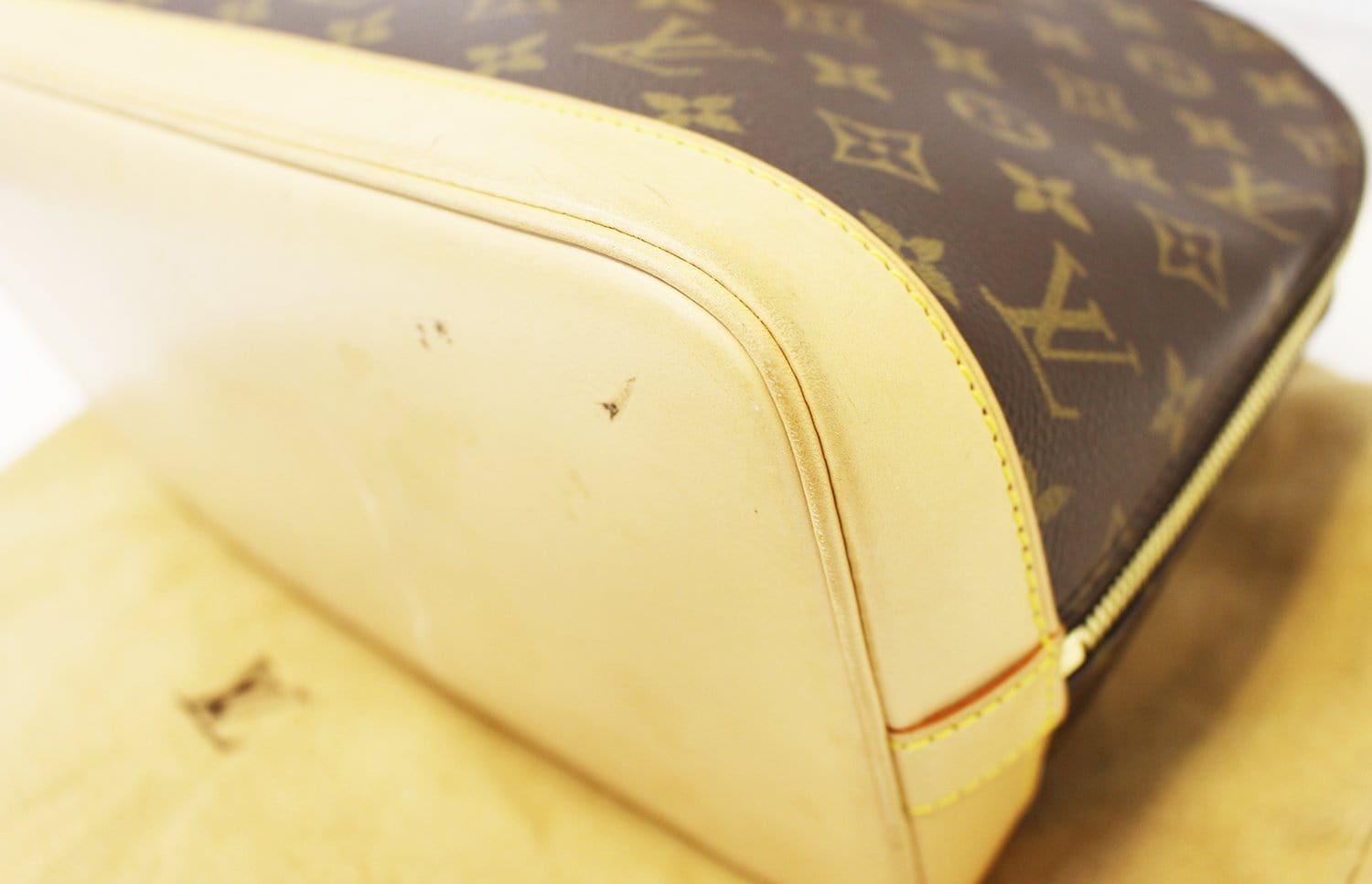 LOUIS VUITTON Monogram Canvas Alma Brown Handbag - 30% Off
