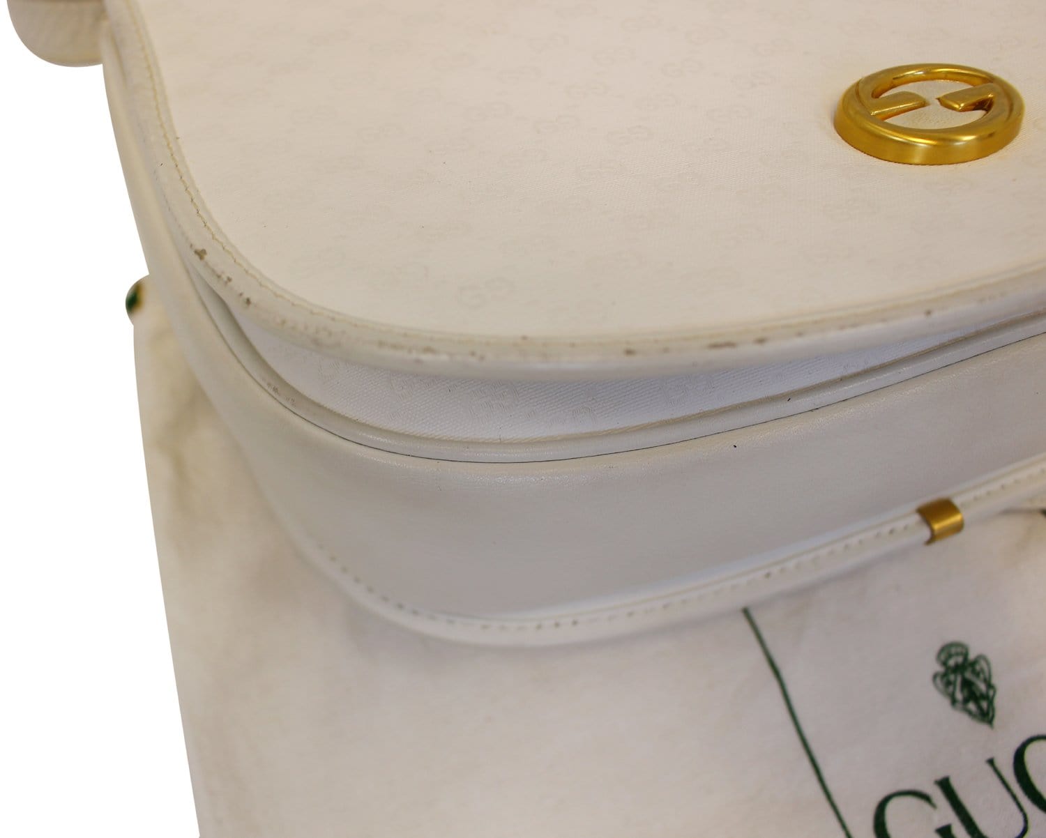 GUCCI Supreme White Flap Crossbody Bag