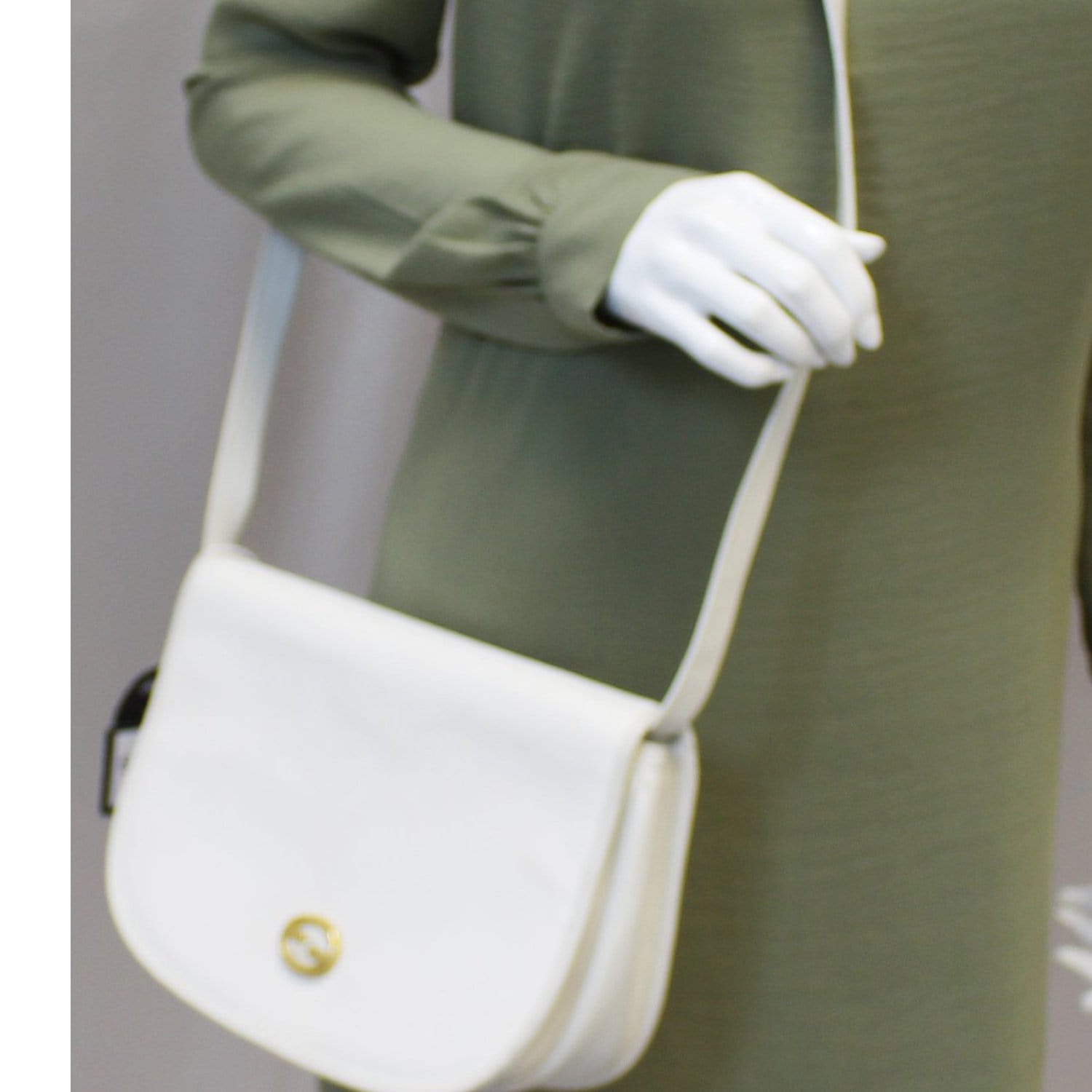 GUCCI Supreme White Flap Crossbody Bag