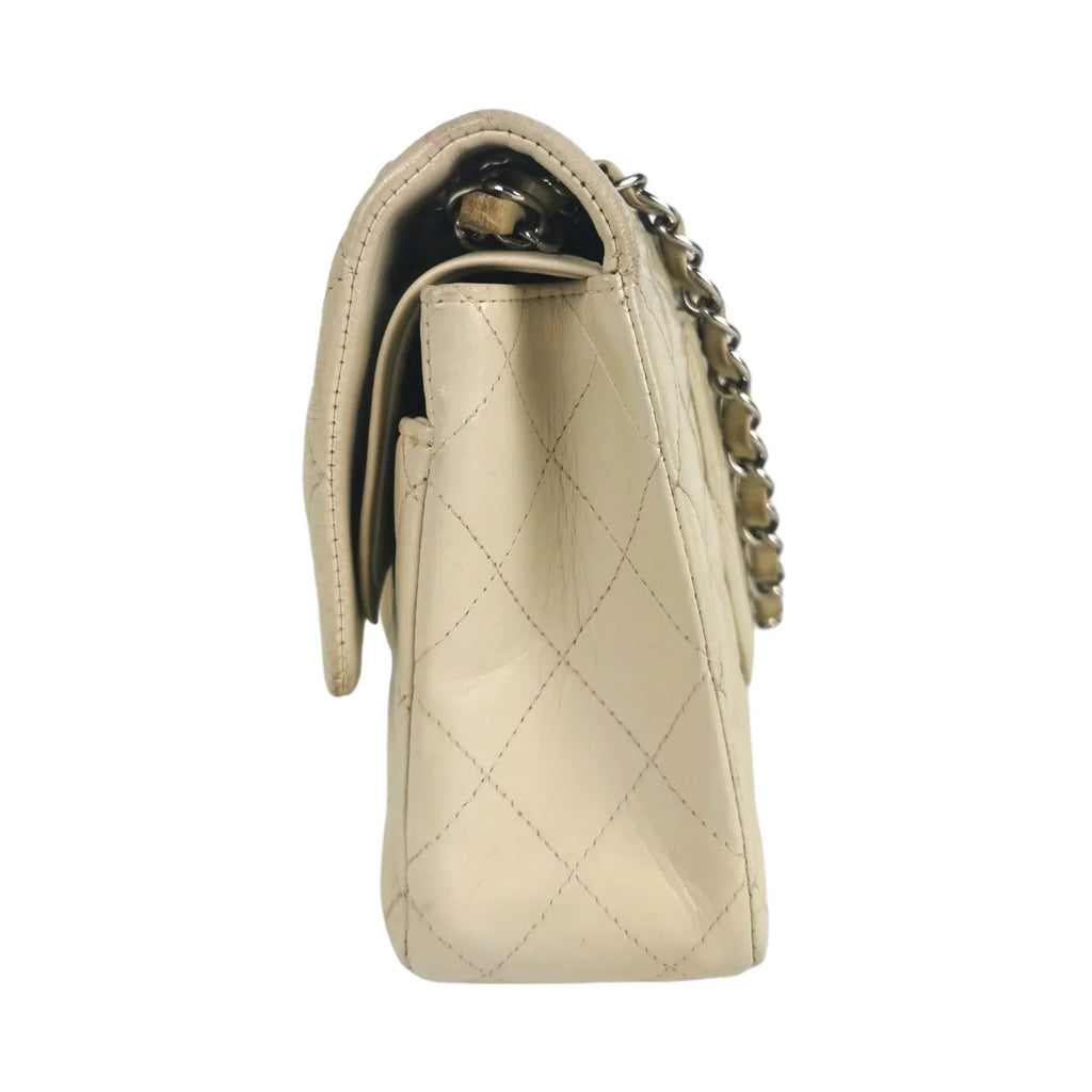 Chanel Classic Double Flap Medium Ivory Lambskin SiLouis Vuittoner