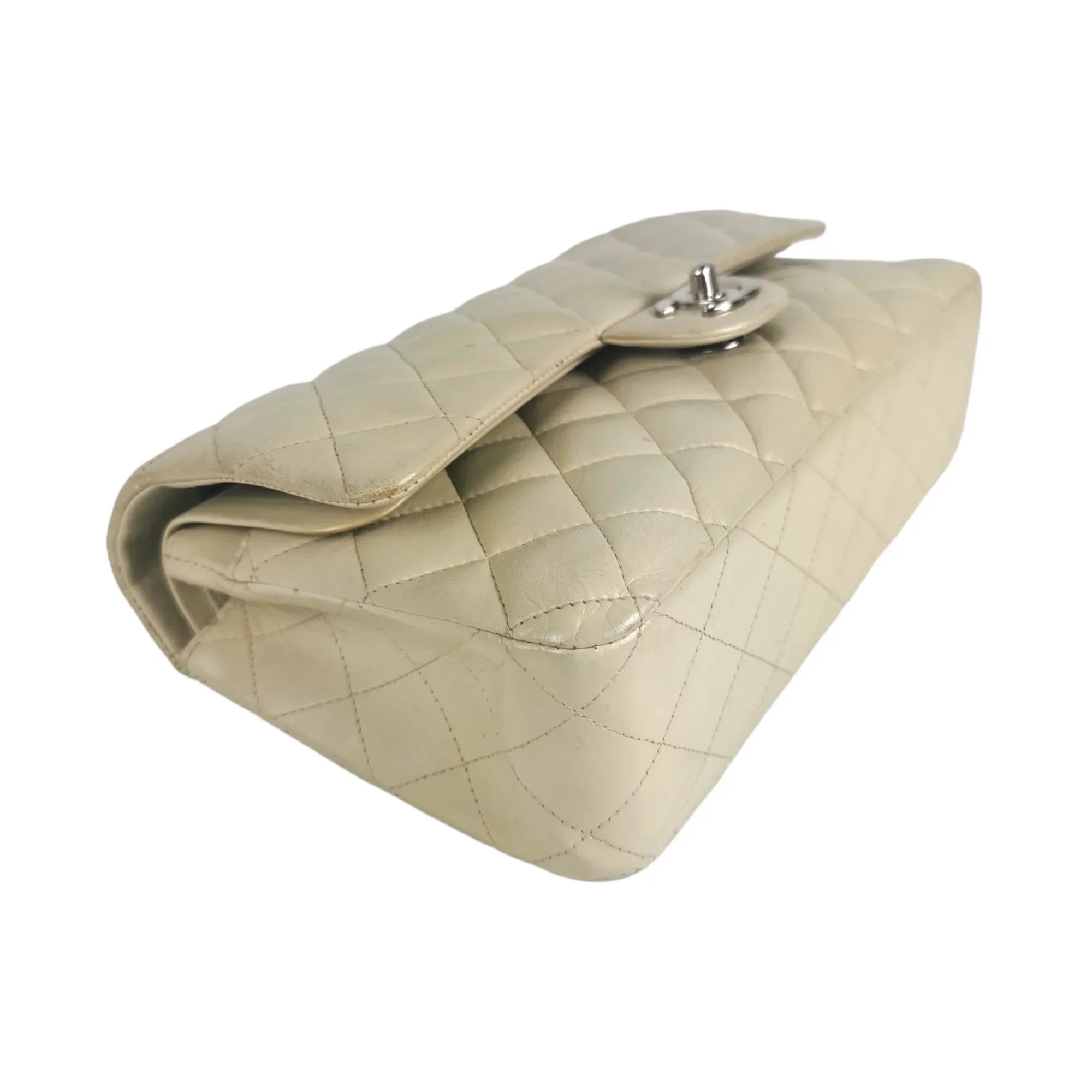 Chanel Classic Double Flap Medium Ivory Lambskin SiLouis Vuittoner
