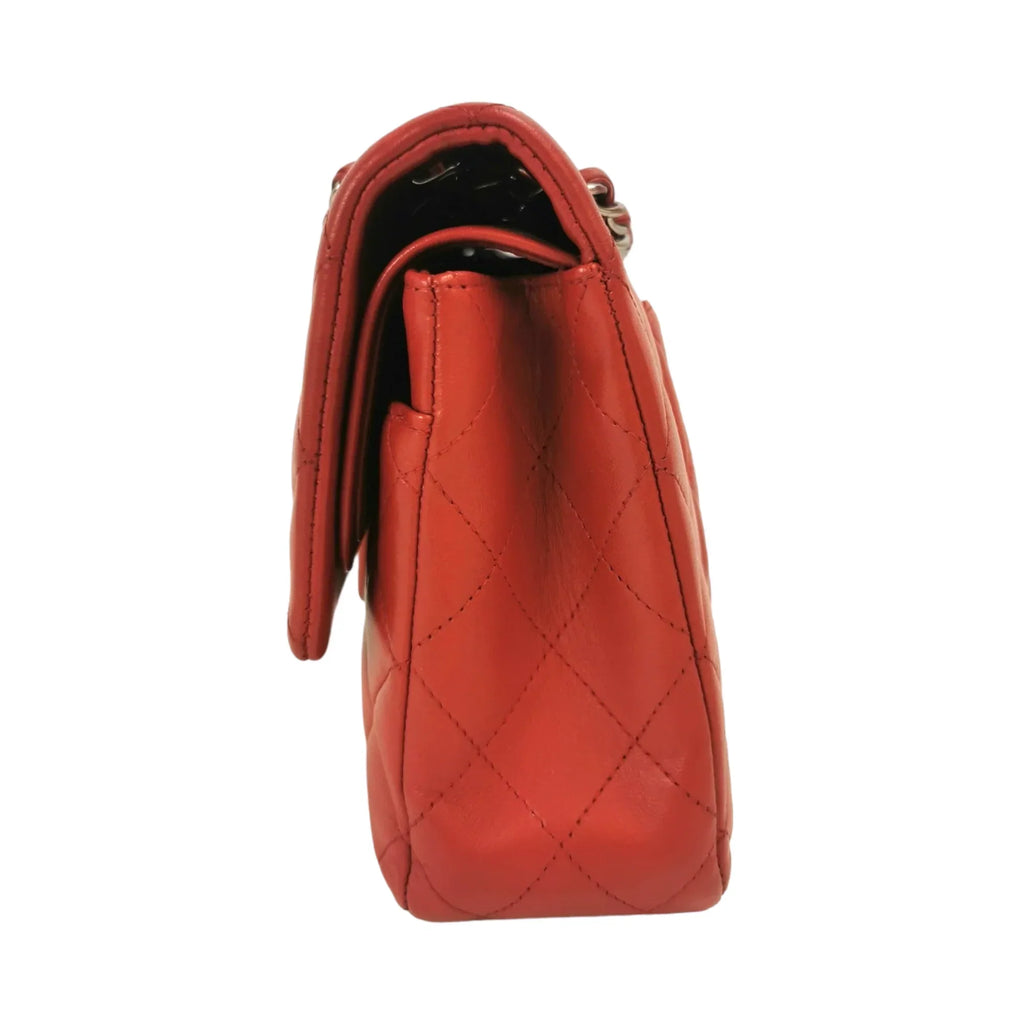 Chanel Classic Double Flap Medium Red Lambskin SiLouis Vuittoner