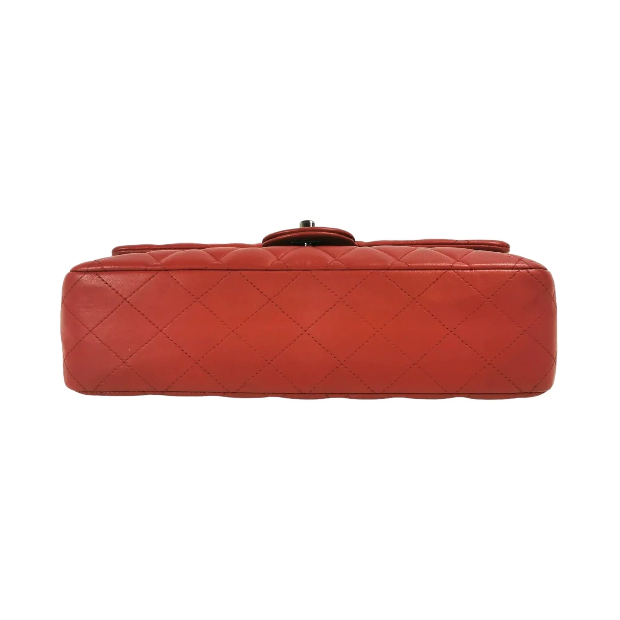 Chanel Classic Double Flap Medium Red Lambskin SiLouis Vuittoner