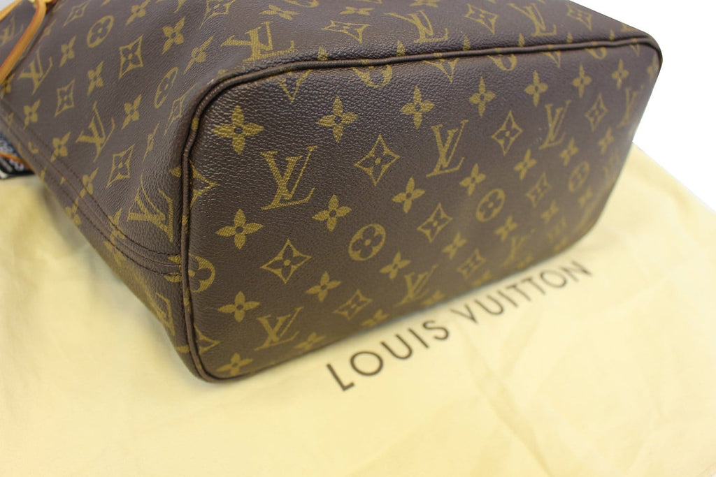 LOUIS VUITTON Monogram Neverfull MM Tote Shoulder Bag