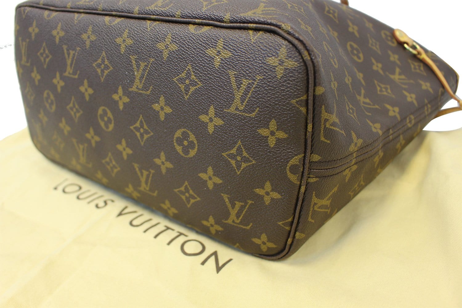 LOUIS VUITTON Monogram Neverfull MM Tote Shoulder Bag