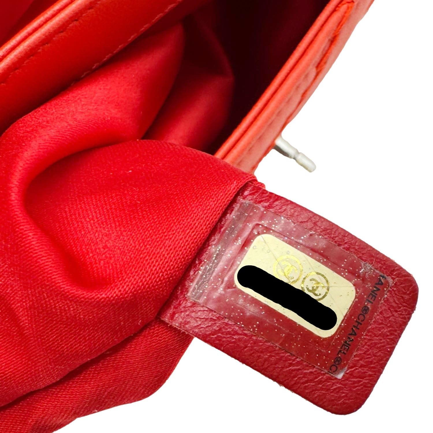 Chanel Ultimate Stitch Flap Large Quilted Leather Crossbody Bag Red