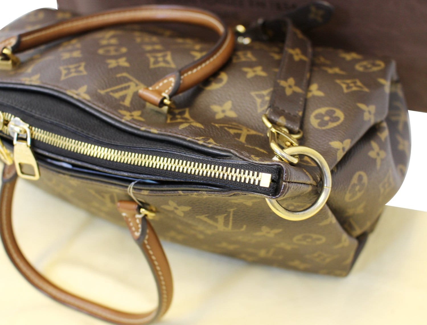 LOUIS VUITTON Black Monogram Canvas Pallas 2Way Shoulder Bag