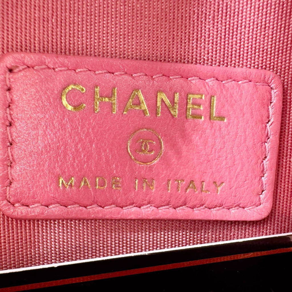 Chanel Round Pearls Quilted Leather Crossbody Bag Pink