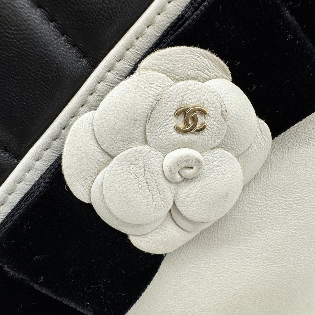 Chanel Camellia O Case Medium Quilted Leather Clutch Black