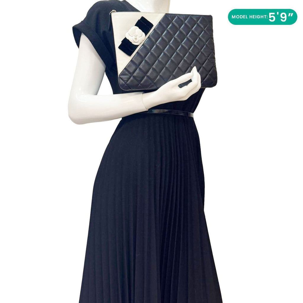 Chanel Camellia O Case Medium Quilted Leather Clutch Black