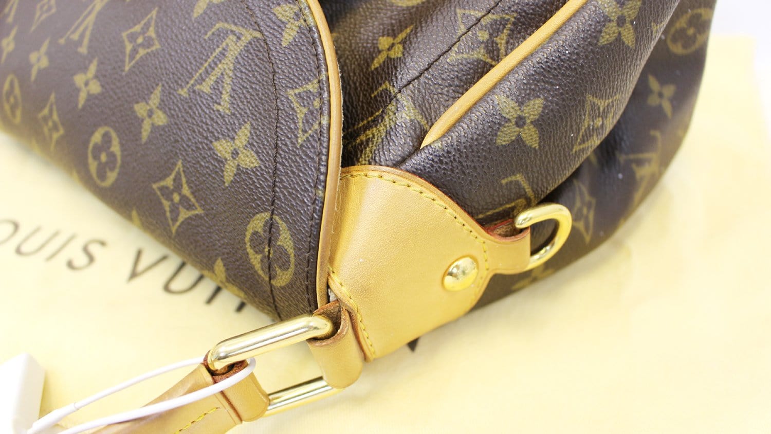LOUIS VUITTON Monogram Canvas Beverly MM Shoulder Bag