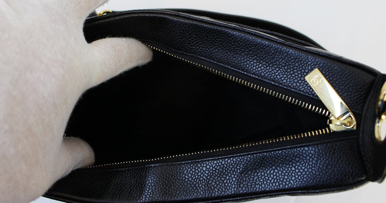 Chanel Shoulder Bag - CHANEL Sac Divers Caviar Leather Large Handbag