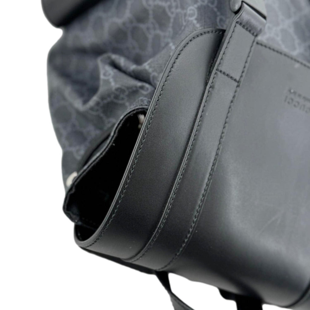 GUCCI Gucci Supreme Canvas Backpack Black 495563
