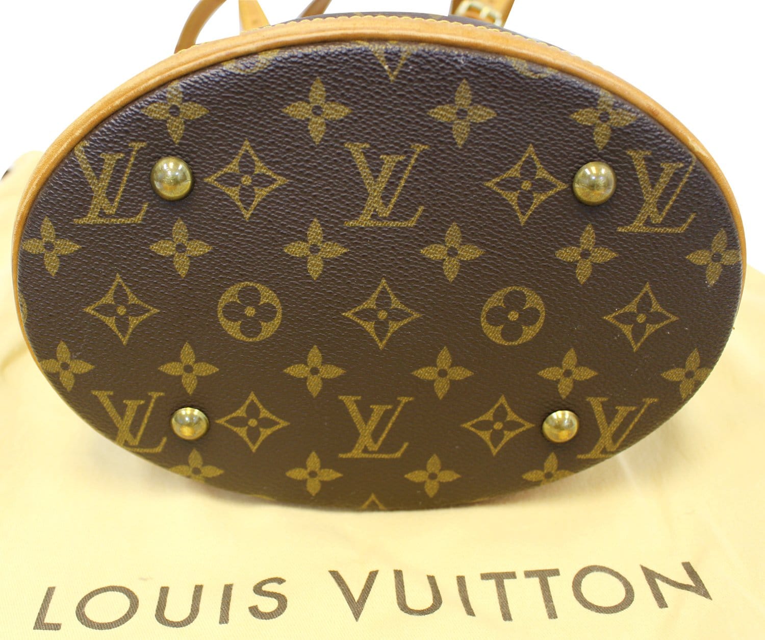 LOUIS VUITTON Bucket PM Monogram Canvas Shoulder Bag