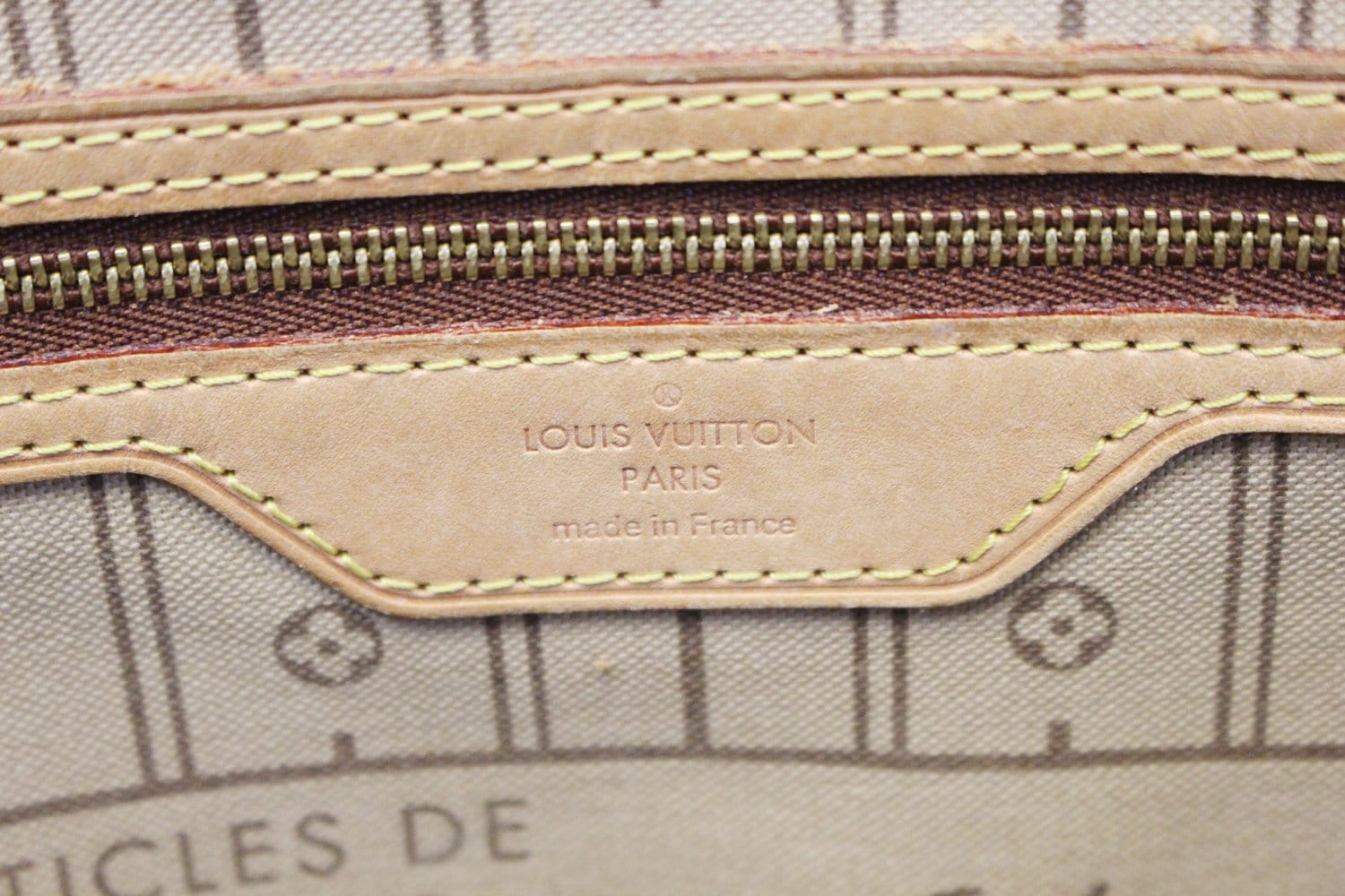 LOUIS VUITTON Monogram Canvas Neverfull MM Tote Shoulder Bag