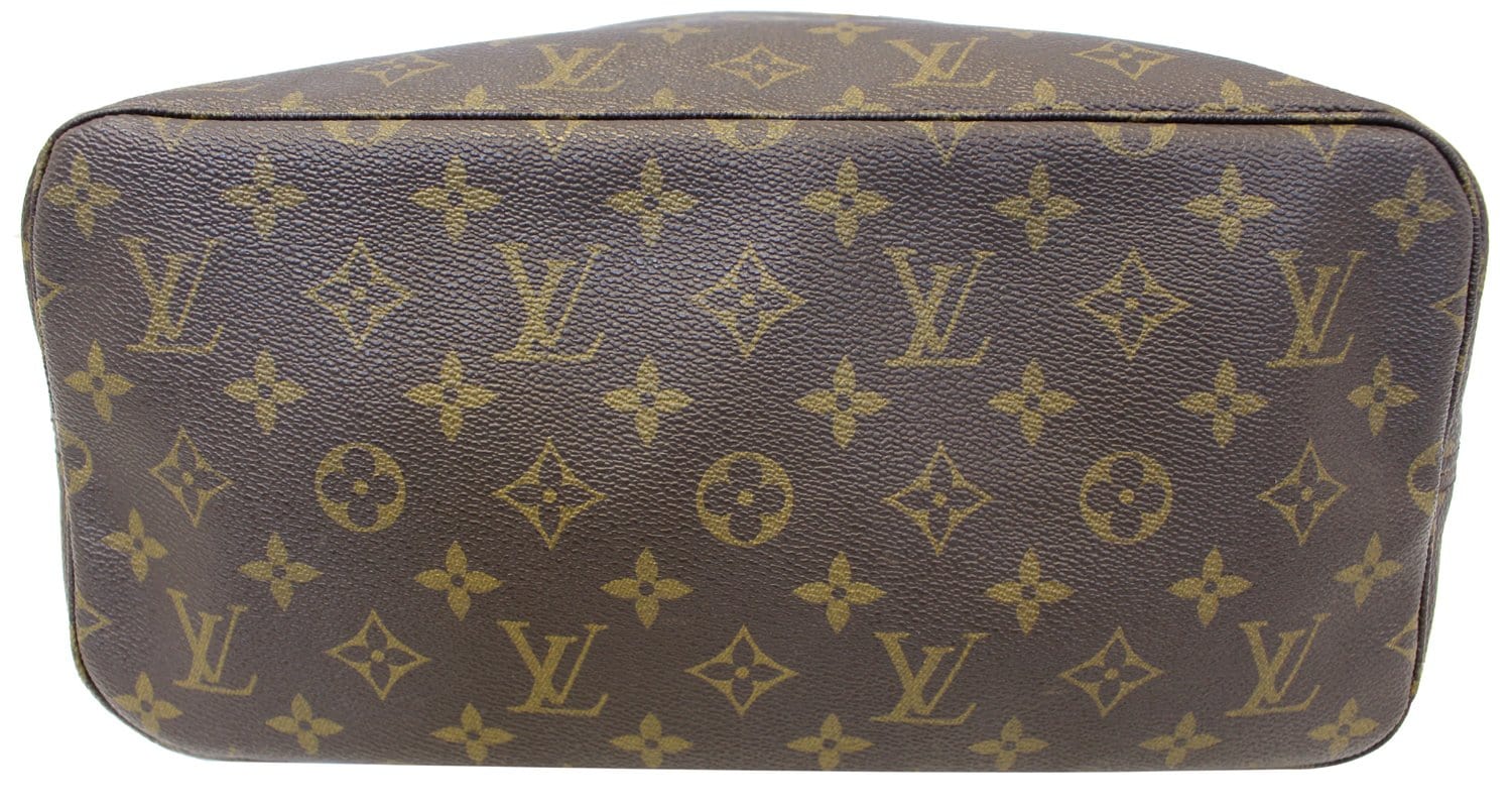 LOUIS VUITTON Monogram Canvas Neverfull MM Tote Shoulder Bag