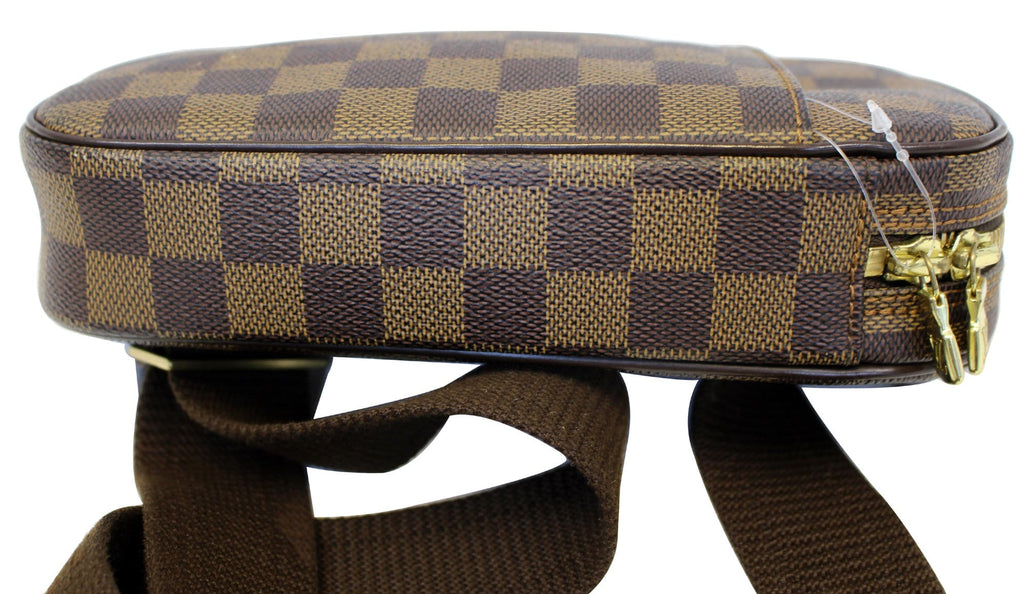 LOUIS VUITTON Gange Damier Ebene Pochette Crossbody Bag