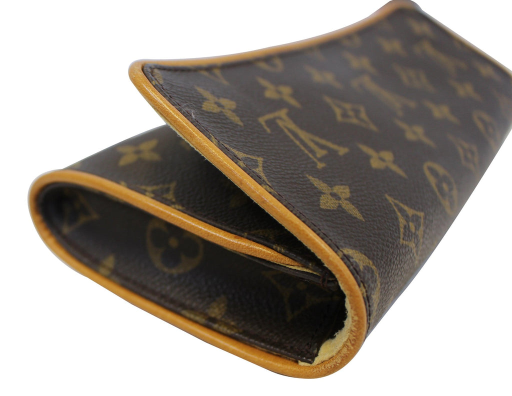 LOUIS VUITTON Twin GM Monogram Canvas Pochette  Shoulder Bag