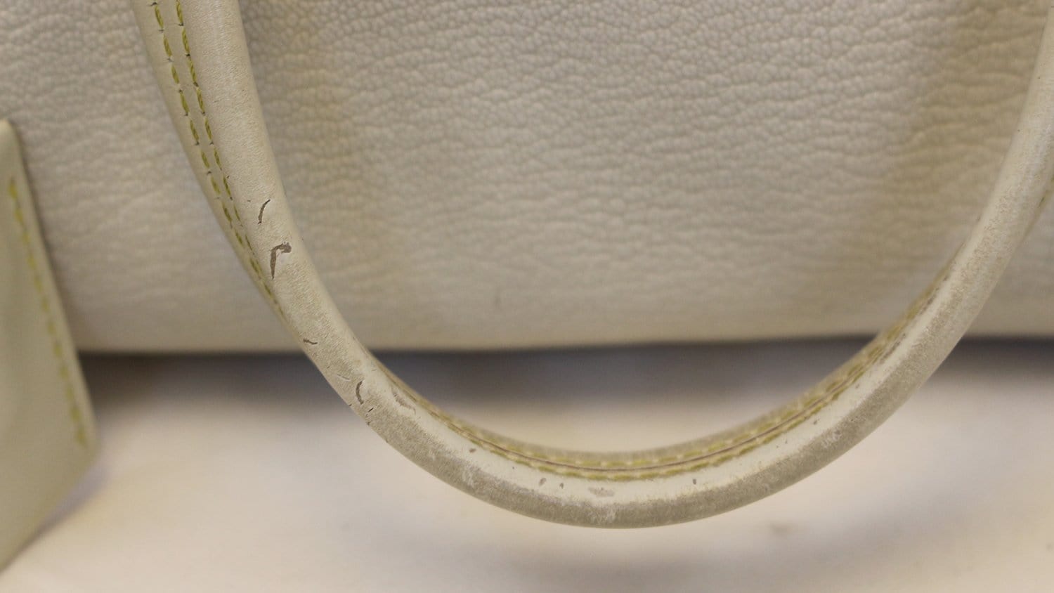 LOUIS VUITTON Suhali Le Radieux White Leather Satchel Bag