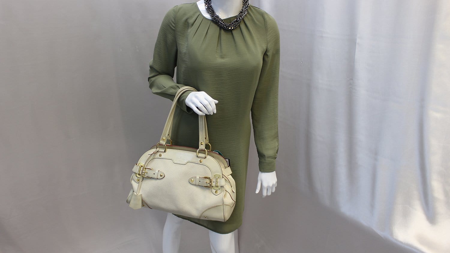 LOUIS VUITTON Suhali Le Radieux White Leather Satchel Bag