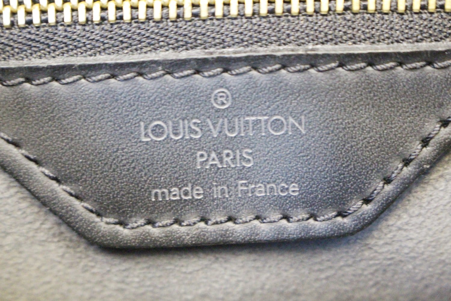 LOUIS VUITTON Black Epi Leather Petite Bucket Shoulder Bag