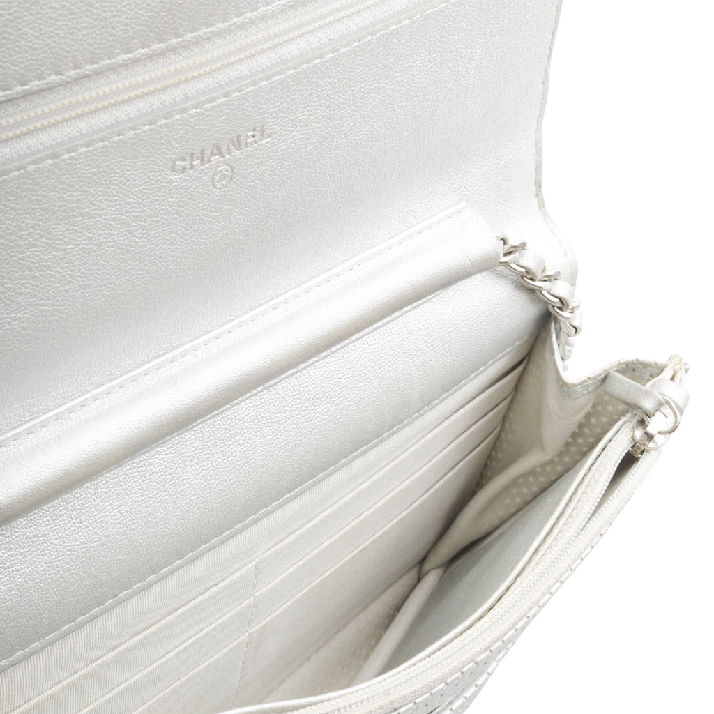 WOC - Perforated SiLouis Vuittoner