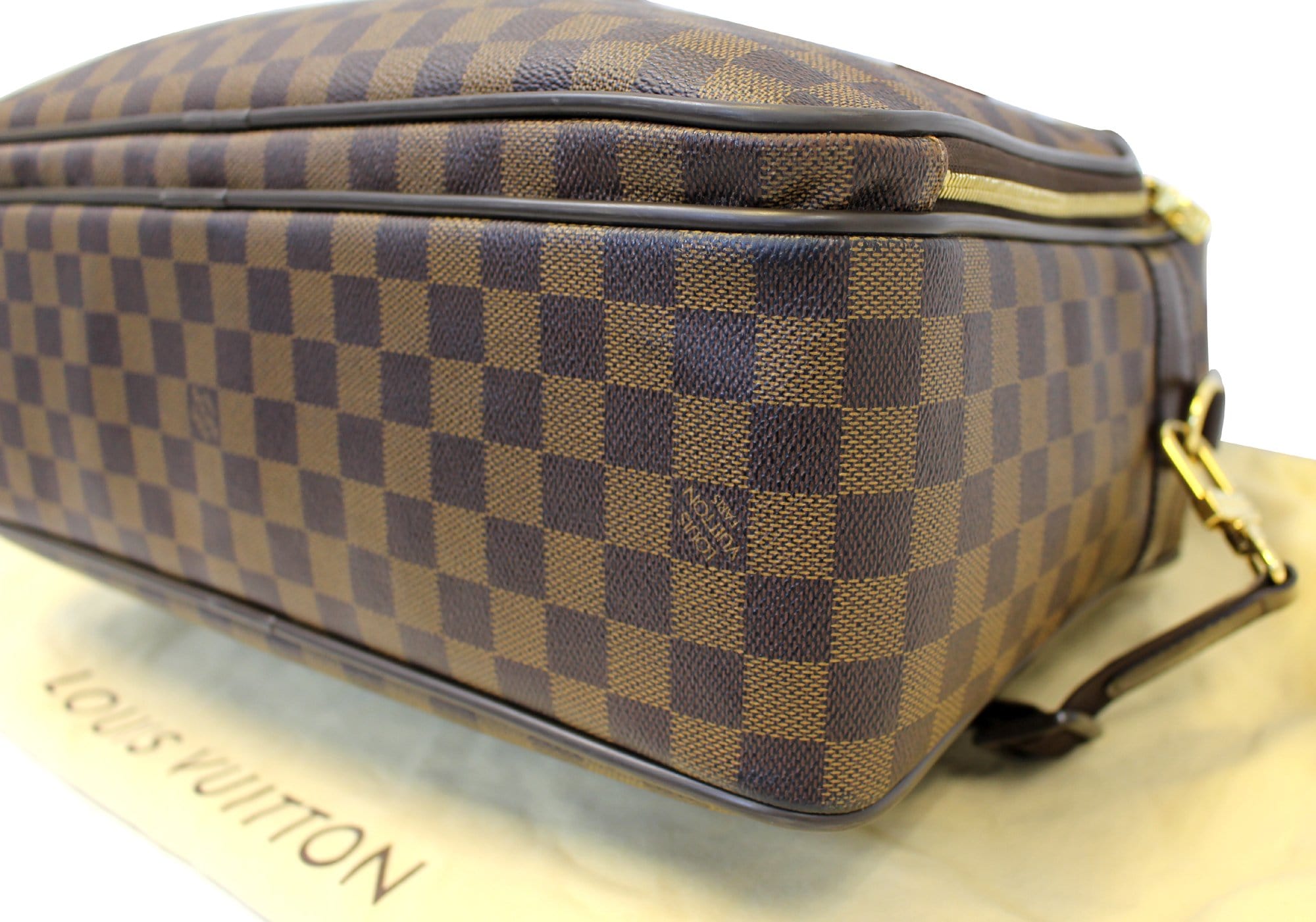 LOUIS VUITTON Damier Ebene Icare Travel Bag
