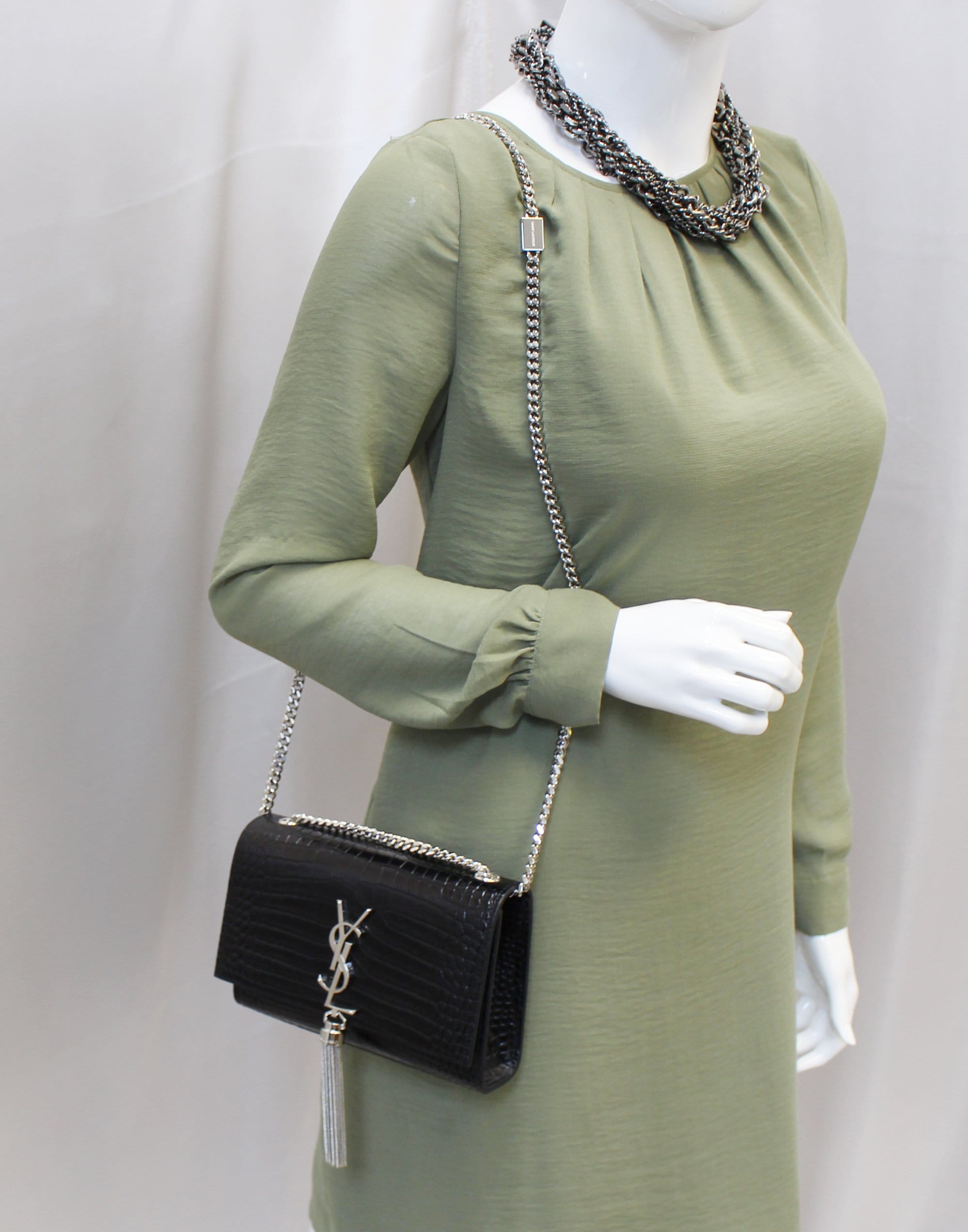 YVES SAINT LAURENT Caviar Leather Black Leather Silver Chain Clutch Crossbody Bag