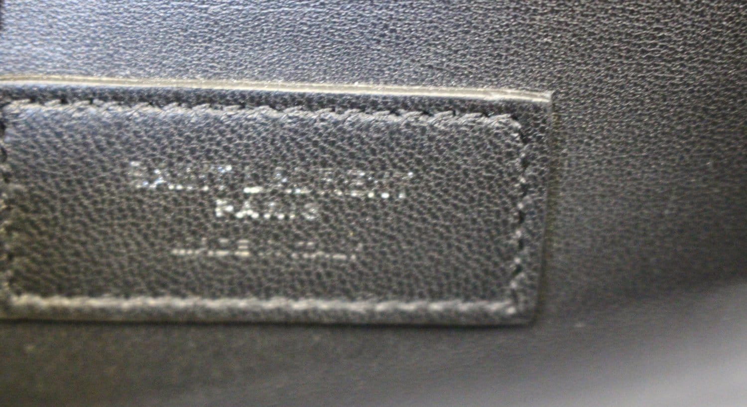 YVES SAINT LAURENT Caviar Leather Black Leather Silver Chain Clutch Crossbody Bag