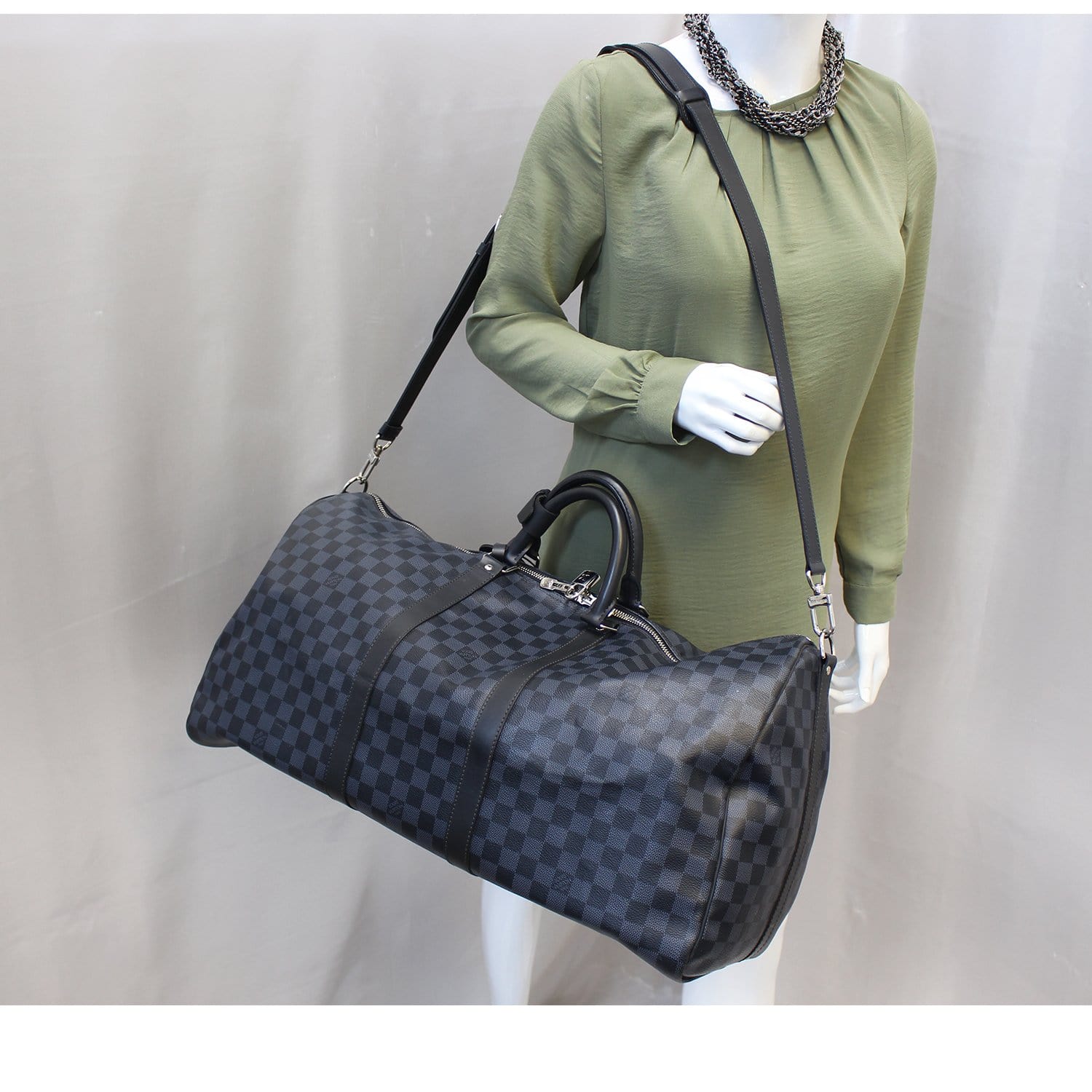 LOUIS VUITTON Keepall 55  Damier Cobalt Canvas Bandouliere Travel Bag