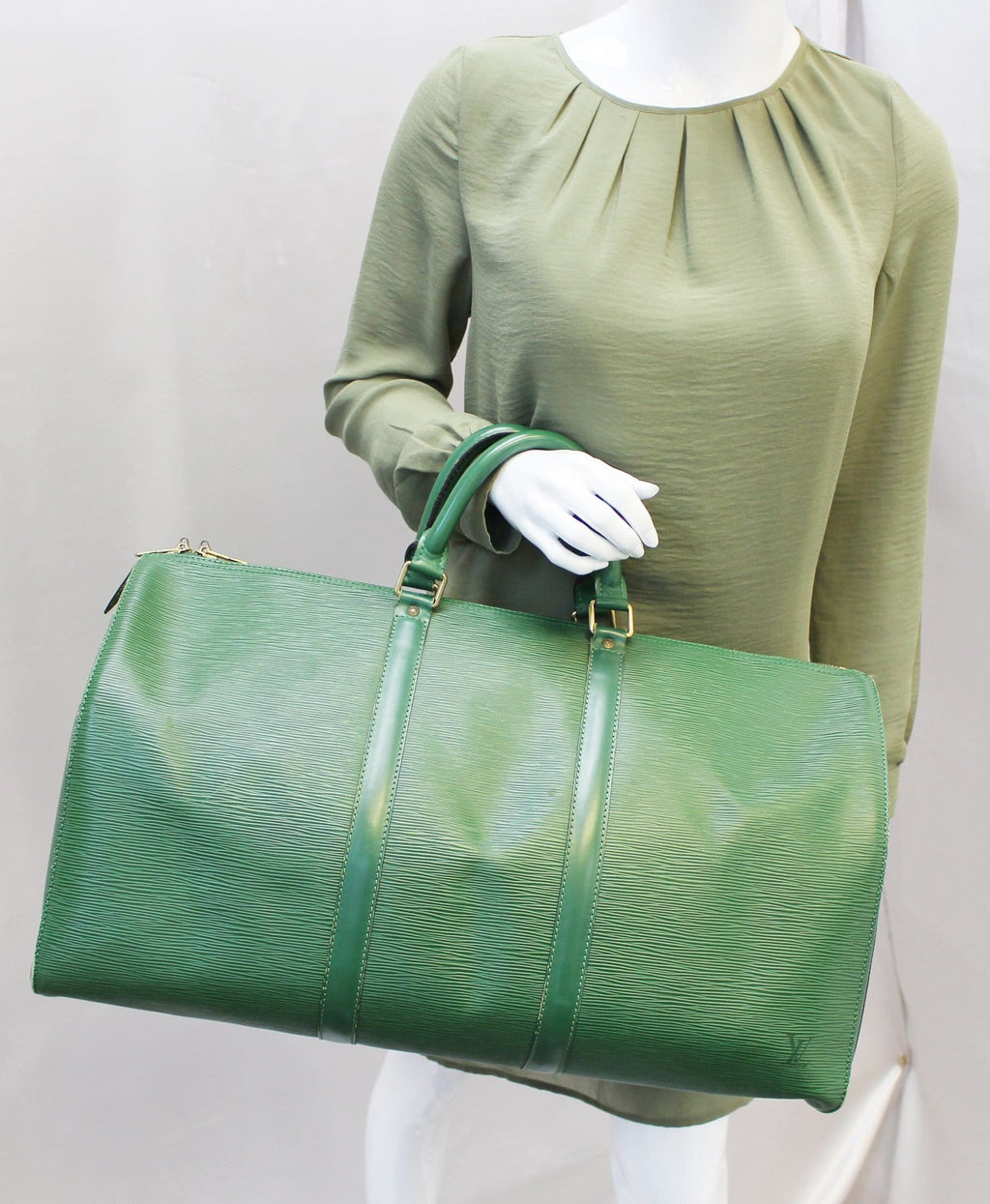 LOUIS VUITTON Epi Leather Green Keepall 50 Boston Satchel Bag