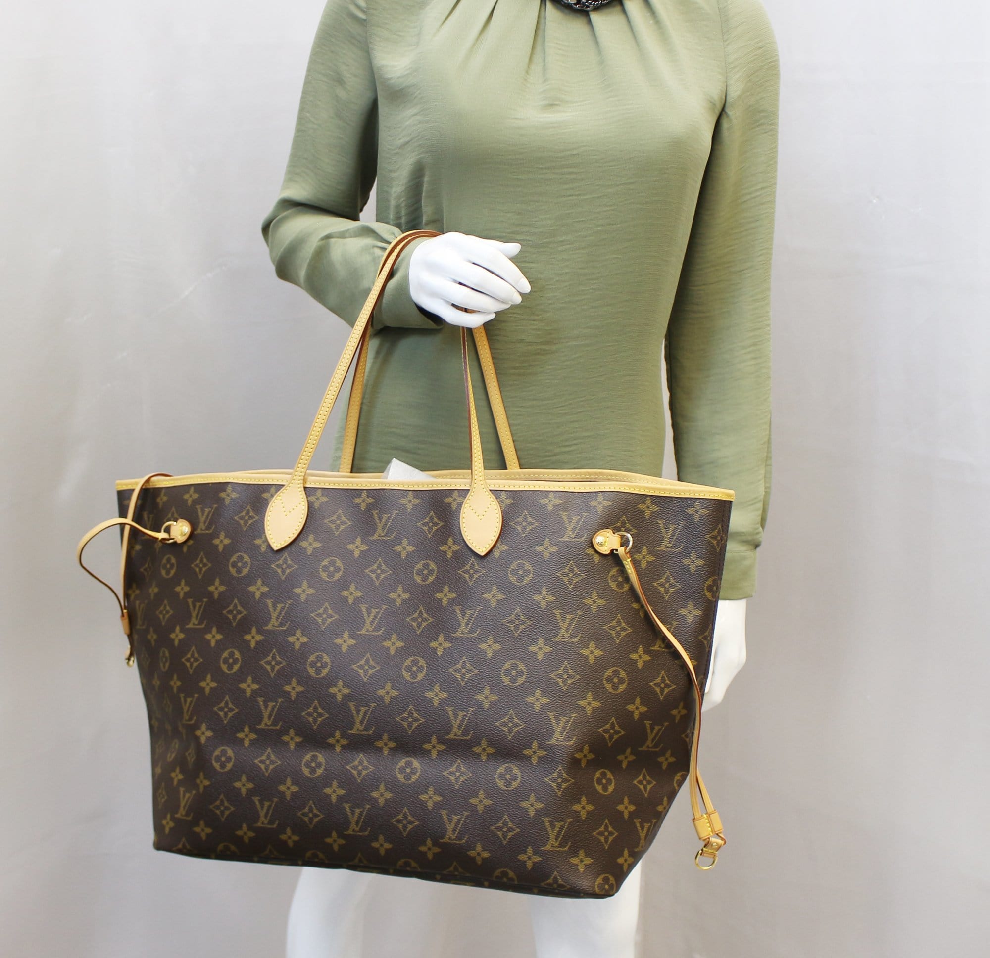 LOUIS VUITTON  Neverfull GM Monogram Canvas Shoulder Bag