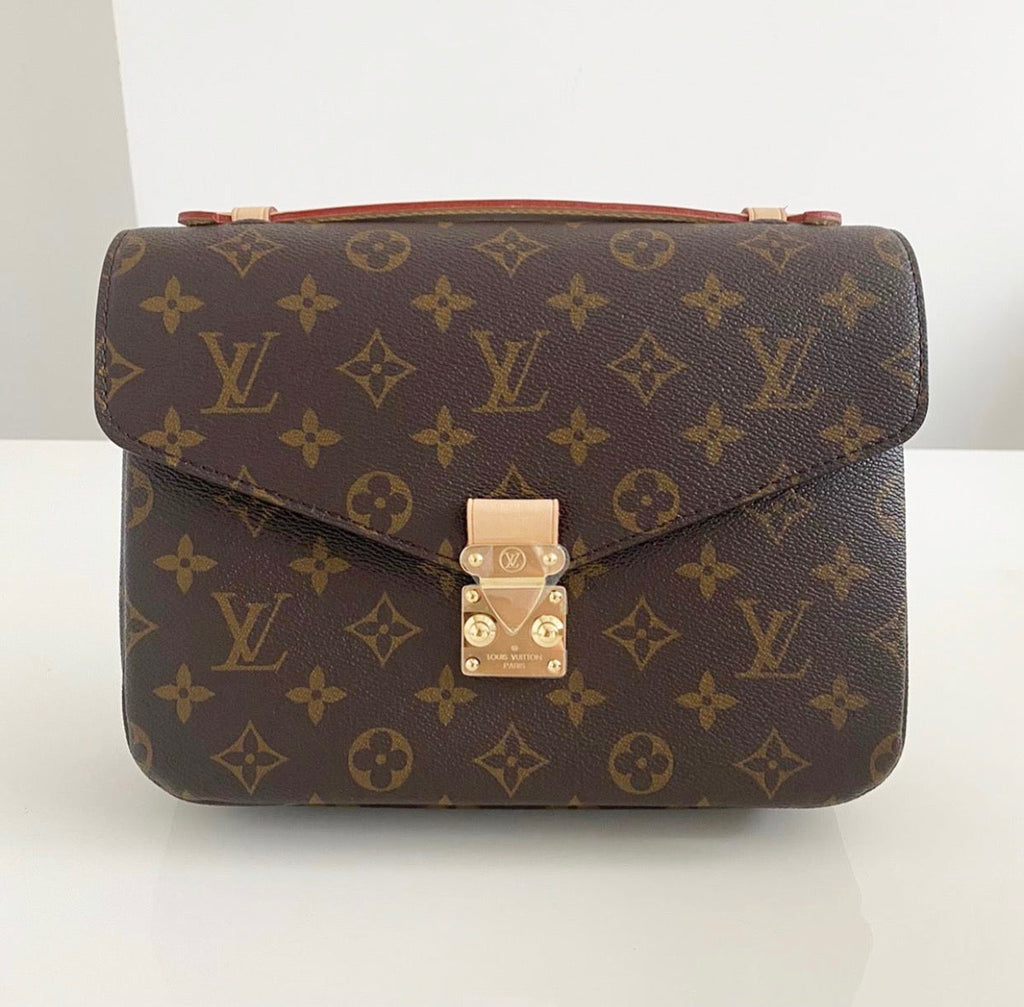 Louis Vuitton Pochette Metis Classic Monogram