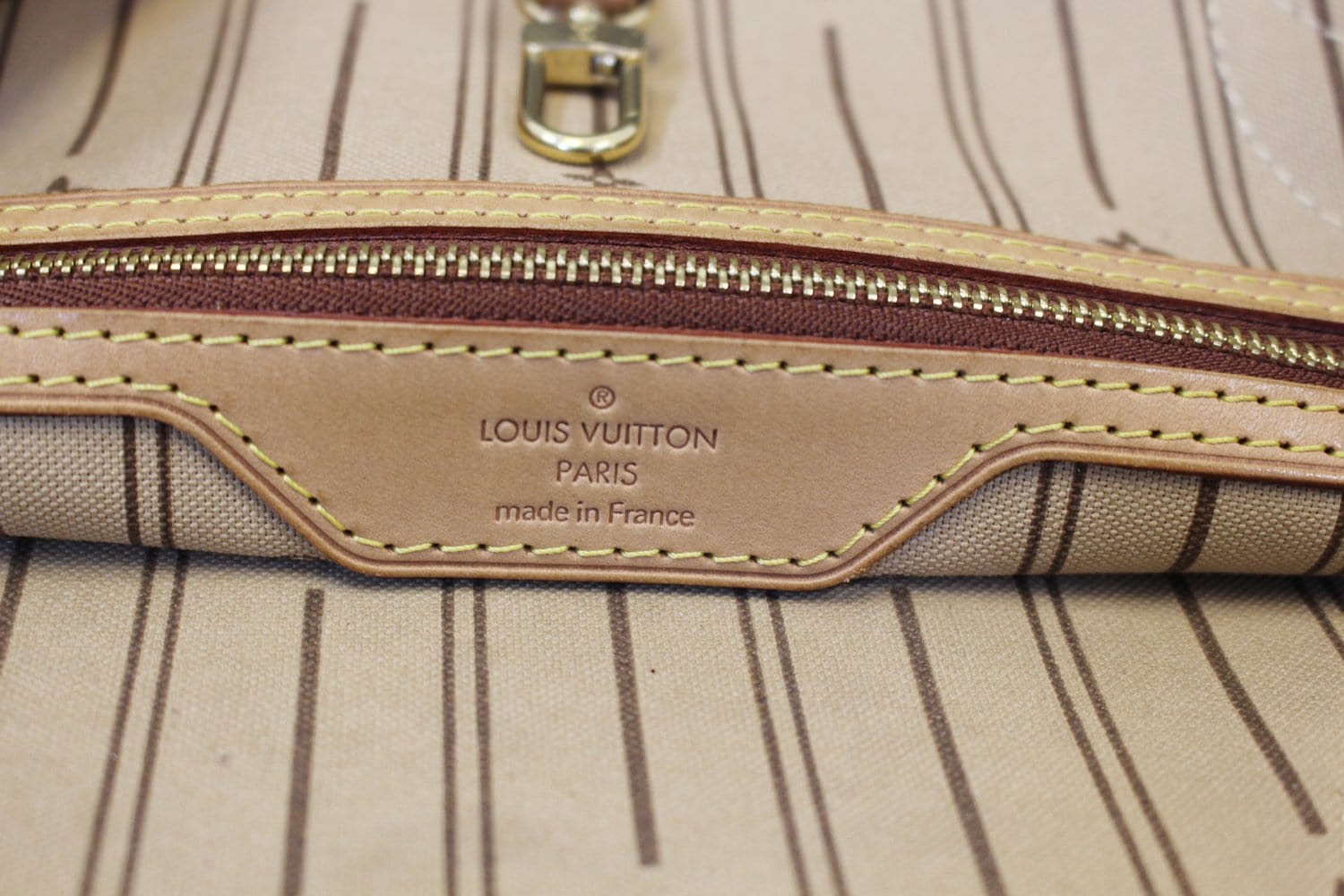 LOUIS VUITTON Neverfull GM Monogram Canvas Shoulder Bag