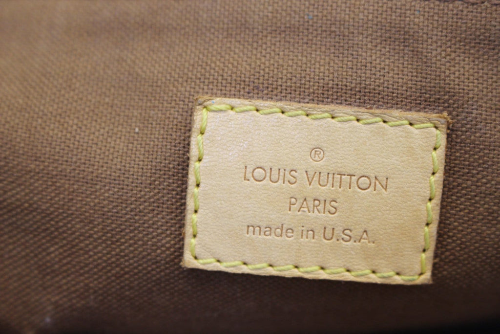 LOUIS VUITTON Popincourt Haut Monogram Canvas Shoulder Bag