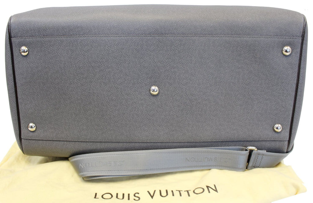 LOUIS VUITTON Neo Kendall Taiga Leather Travel Bag