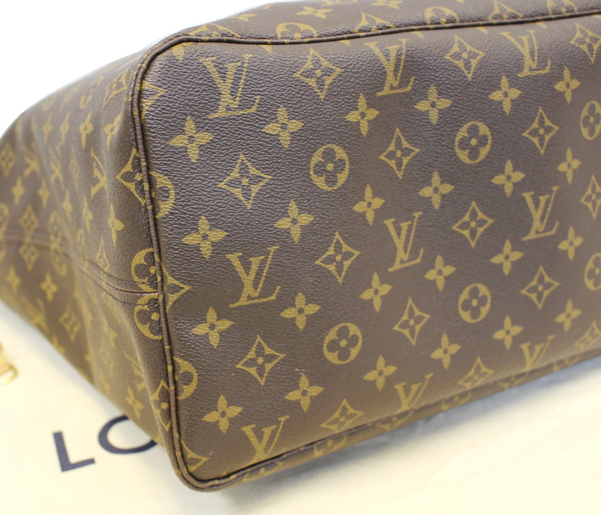 LOUIS VUITTON Neverfull GM Monogram Canvas Shoulder Bag