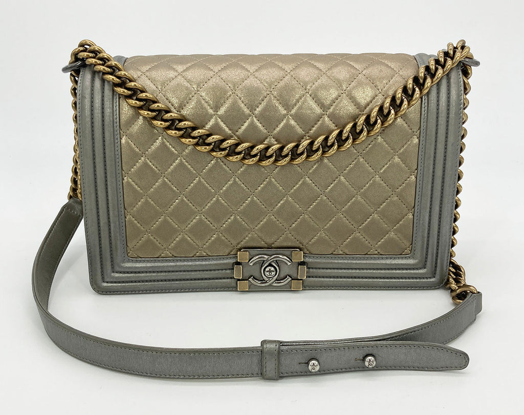 Chanel Gold SiLouis Vuittoner Leather Medium Boy Bag Classic Flap