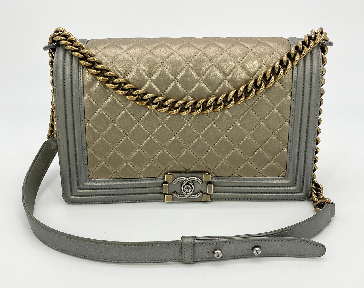 Chanel Gold SiLouis Vuittoner Leather Medium Boy Bag Classic Flap