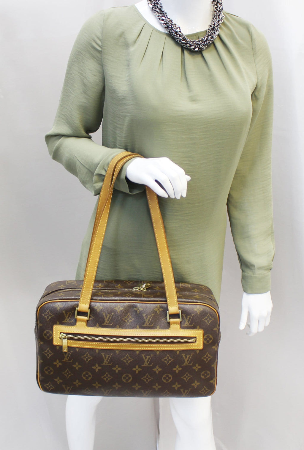 LOUIS VUITTON Monogram Canvas Cite GM Shoulder Bag