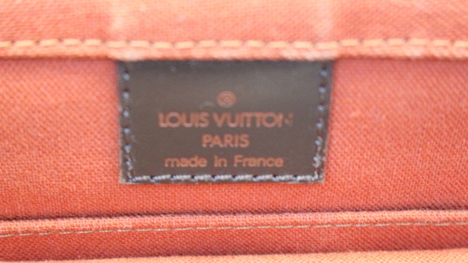 LOUIS VUITTON Damier Ebene Bastille Messenger Bag
