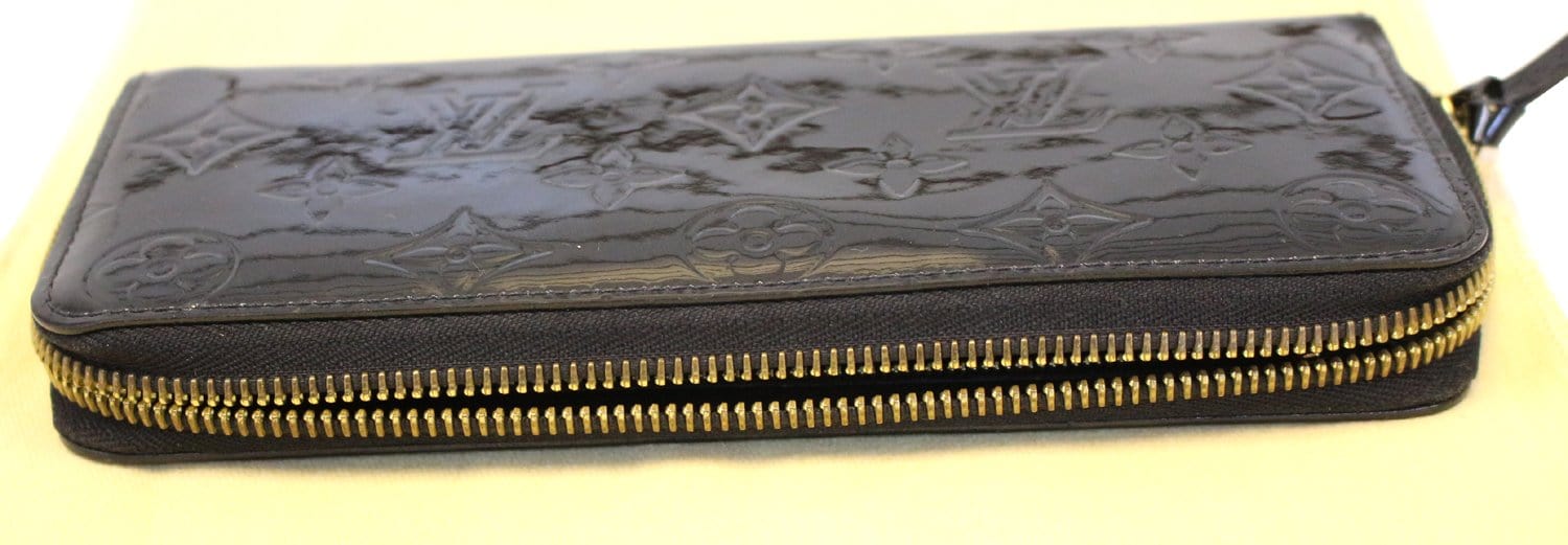 LOUIS VUITTON Black Vernis Clemence Wallet